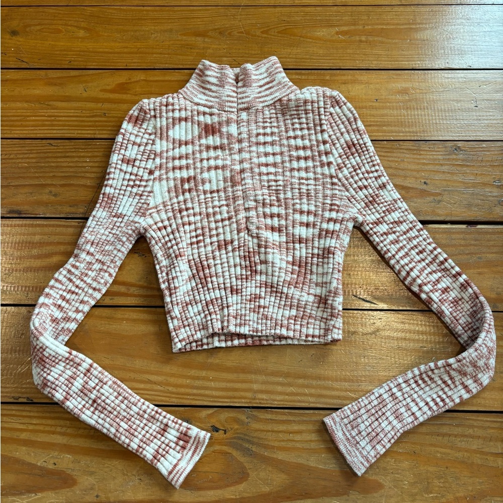 (625)— URBAN OUTFITTERS TOP—